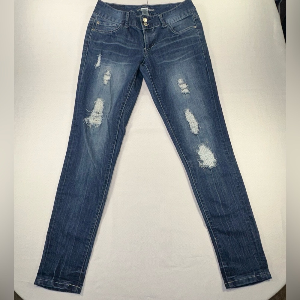 Maurices Dark Wash Blue Womens Size 1/2 Reg Distressed Faded Stretch Denim Jeans